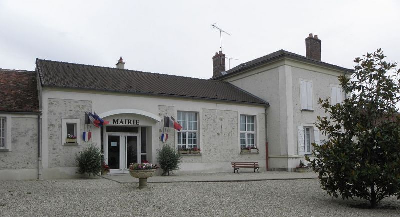 alt_leschauffeursParisiens_Champcenest_(77)_Mairie.JPG